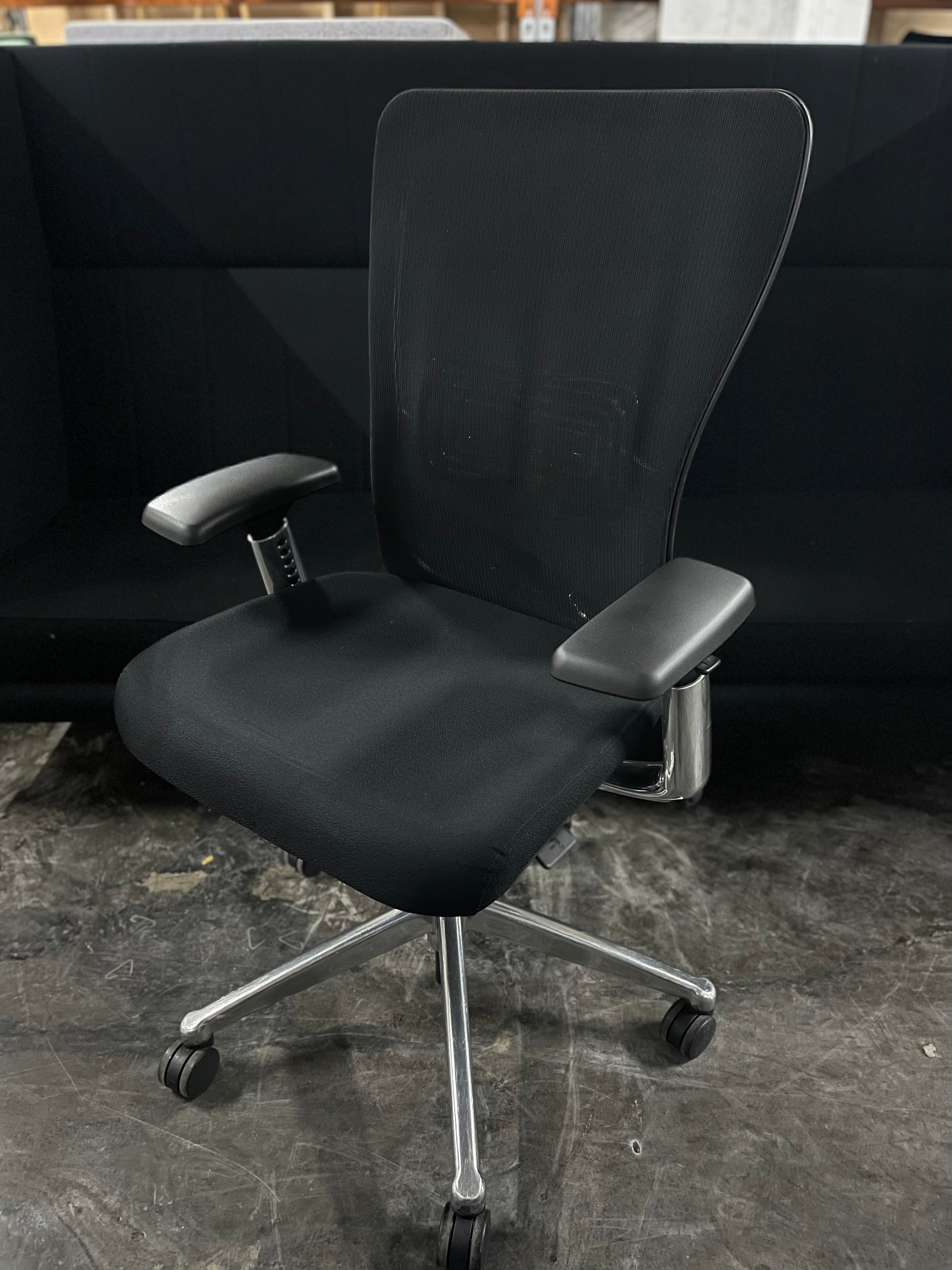 Haworth ZODY ergonomic office chairs Refurbished w/ New Parts Arms Lumber Pad