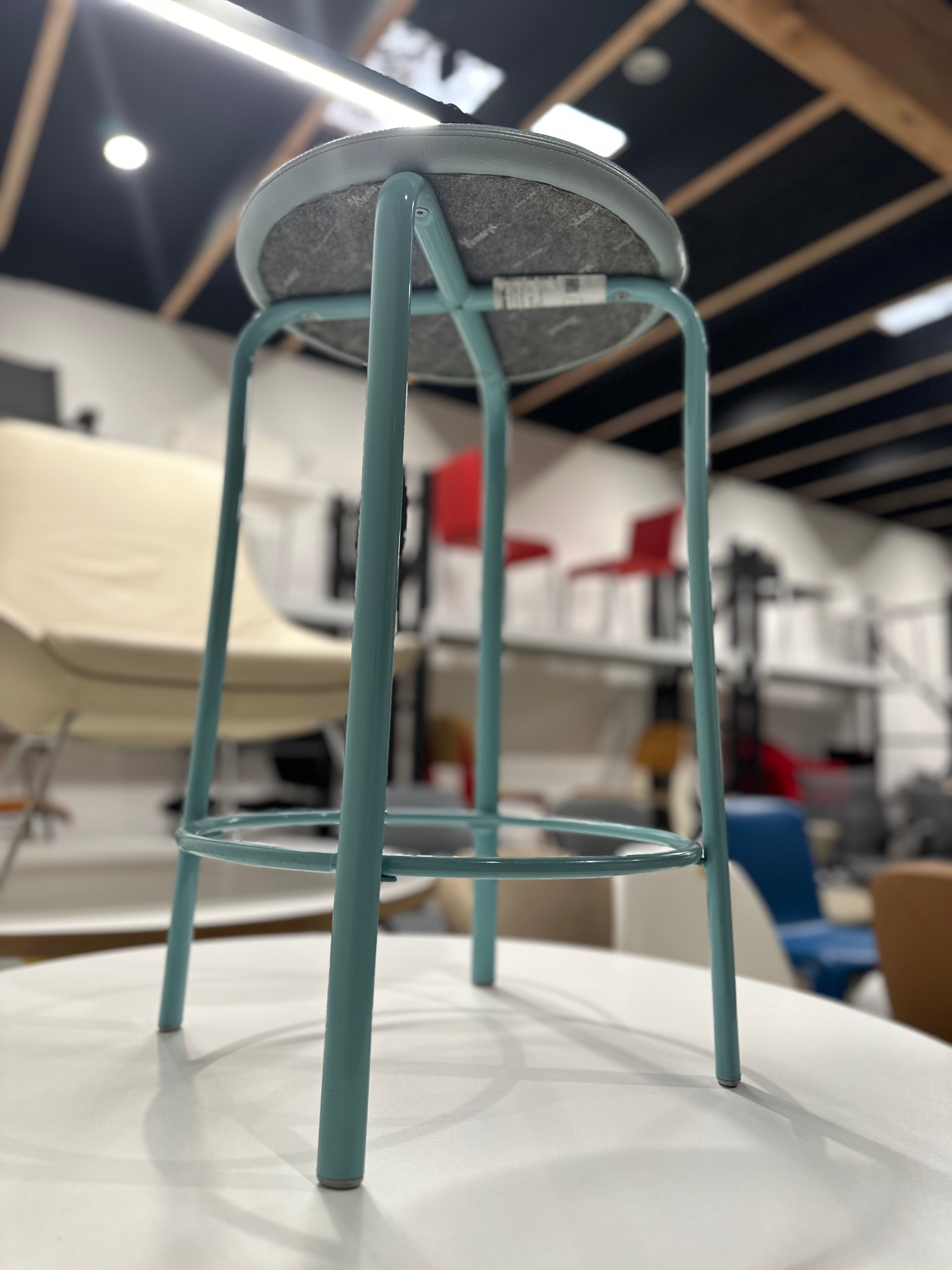 Frisbee Stool designed by Christian Halleröd for Kinnarps I Made in Sweden