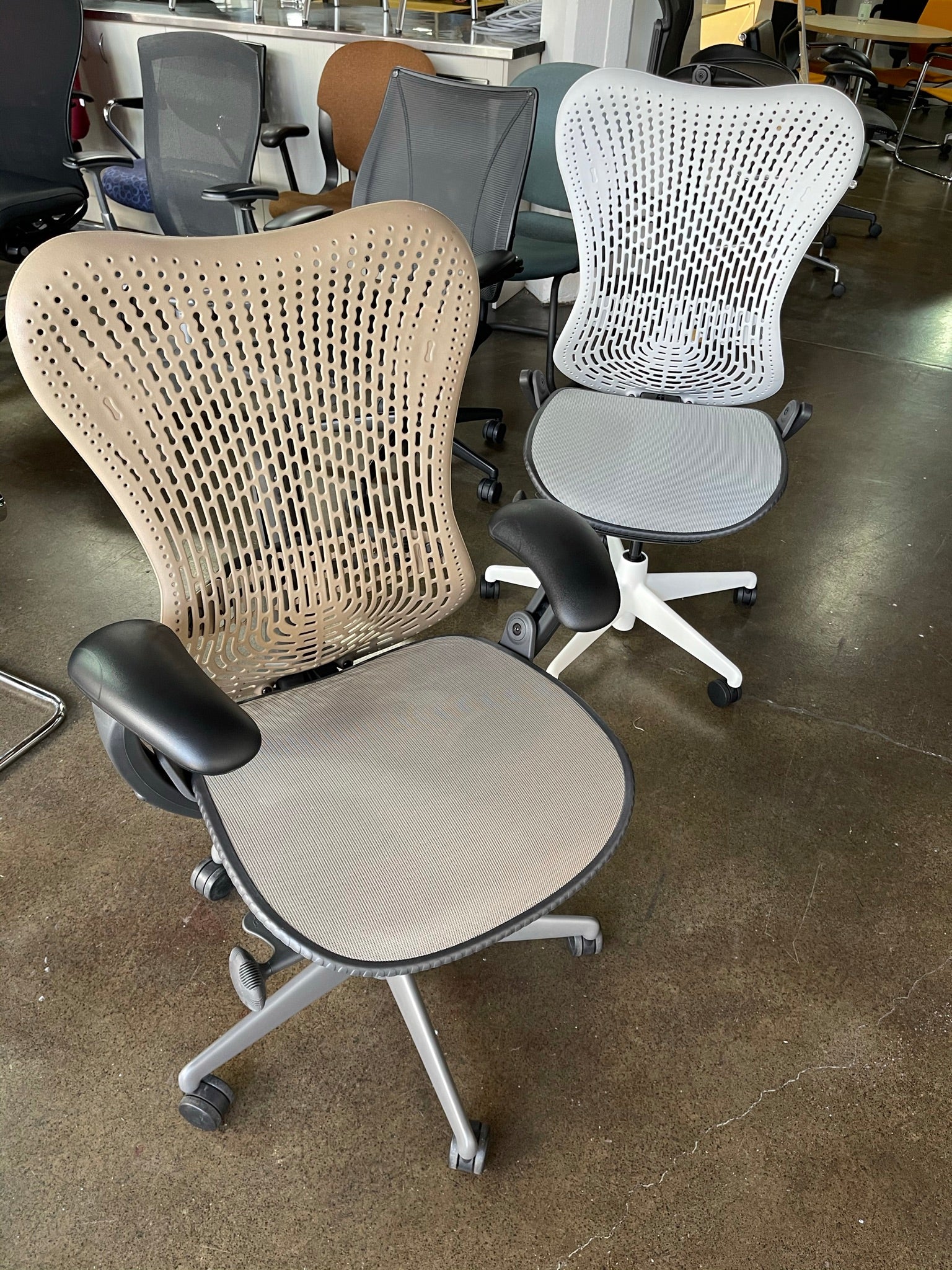 Herman Miller Aeron Classic Silver Mesh Back Task Chair - Size B