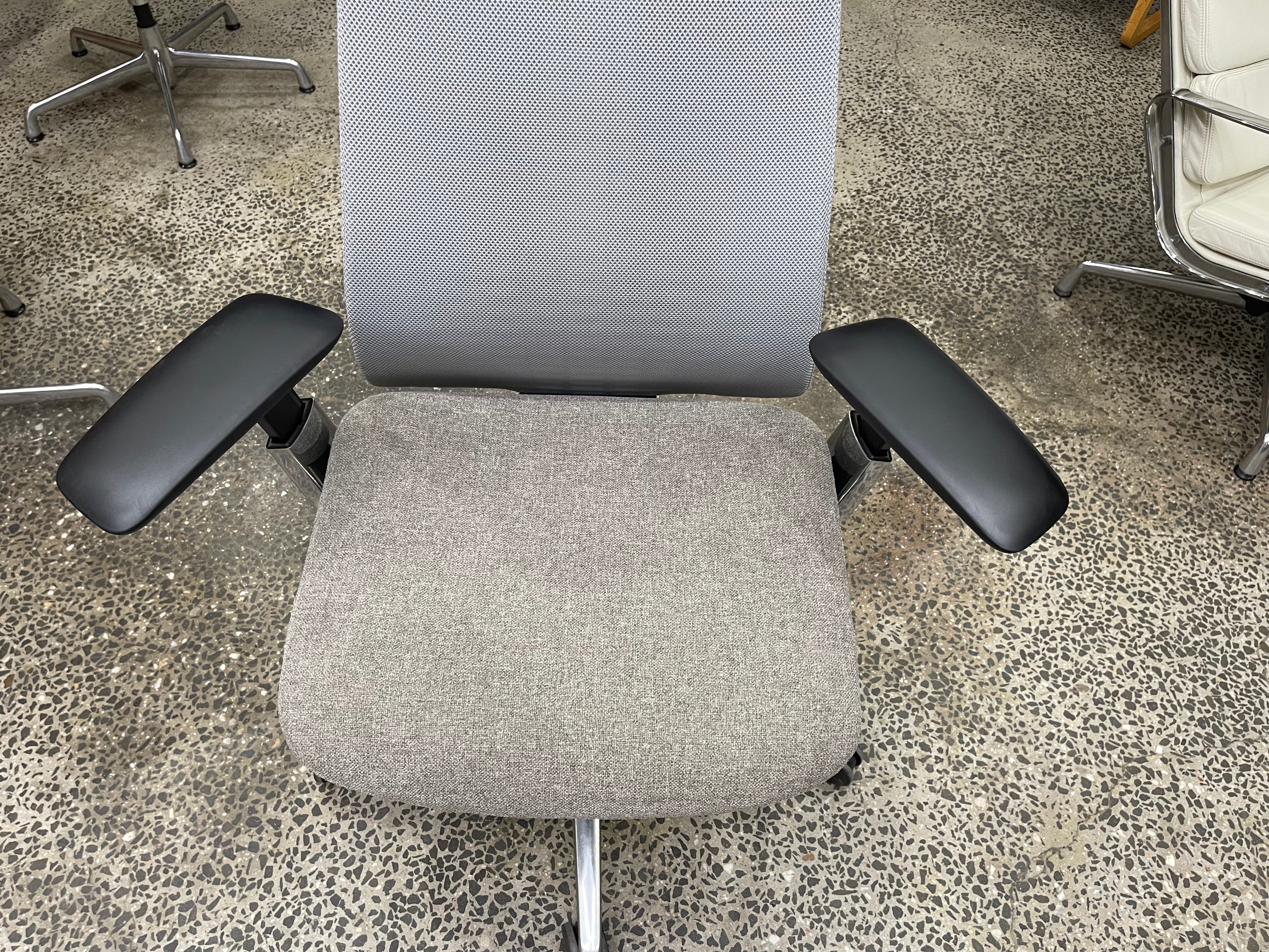 Haworth FERN Ergonomic Chair w/ Danish KVADRAT Wool Seat